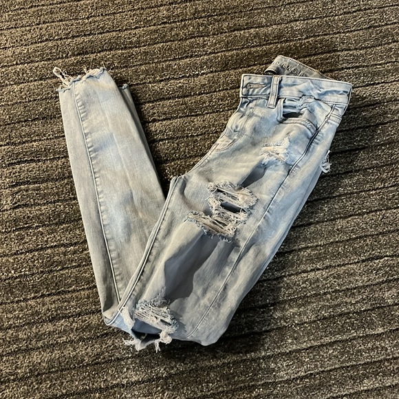 American Eagle Hi Rise Jegging size 2 - Picture 6 of 6